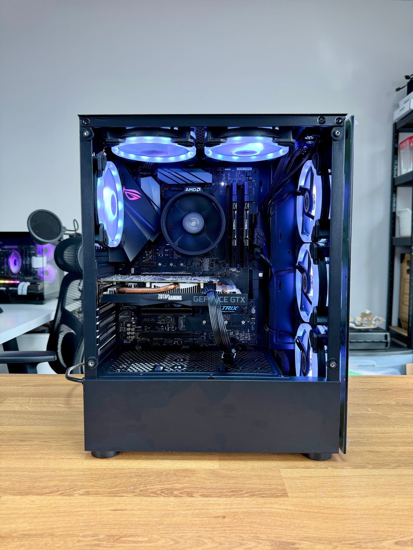 Ryzen 5 3600 + GTX 1660 6GB