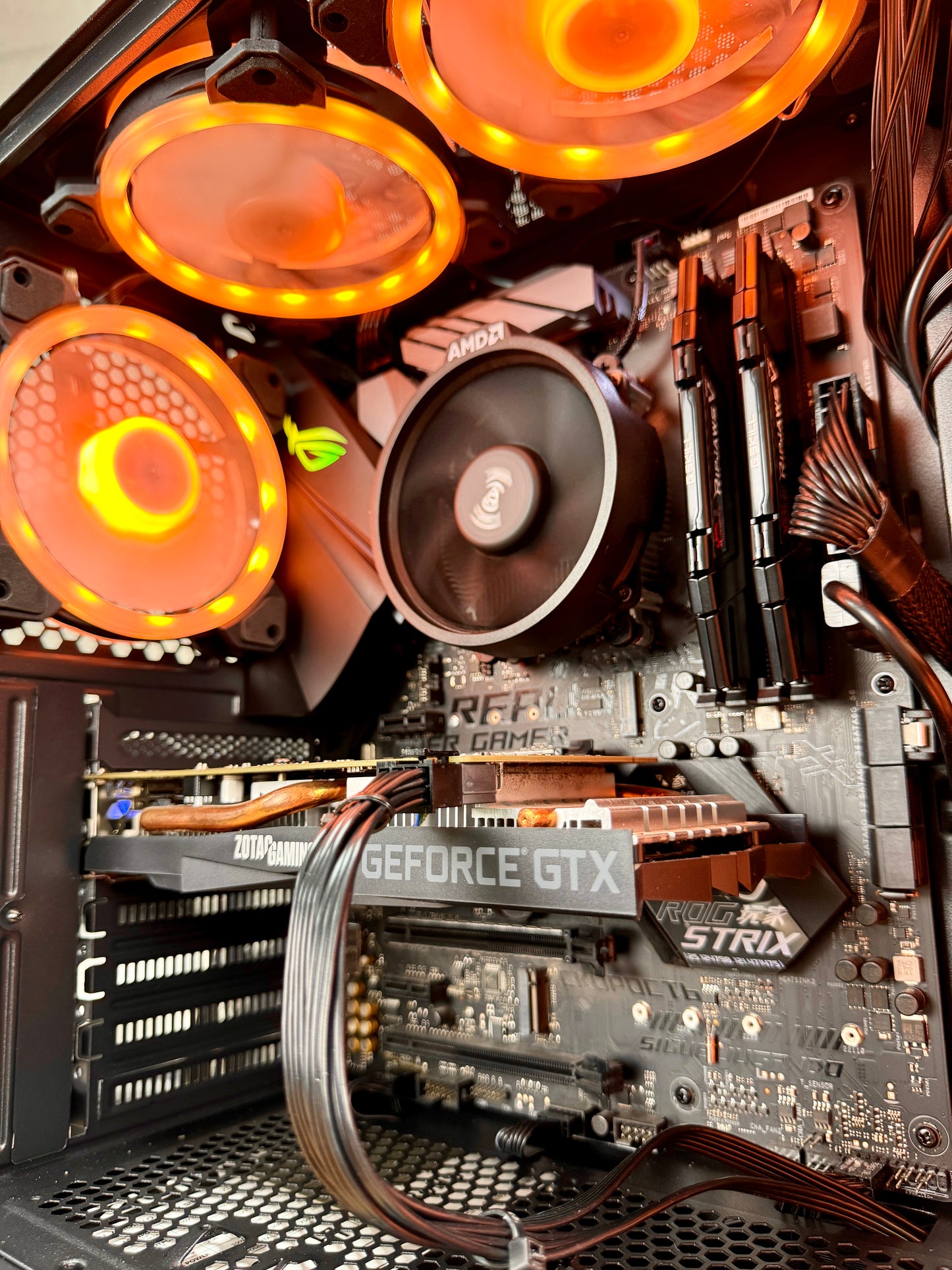 Ryzen 5 3600 + GTX 1660 6GB