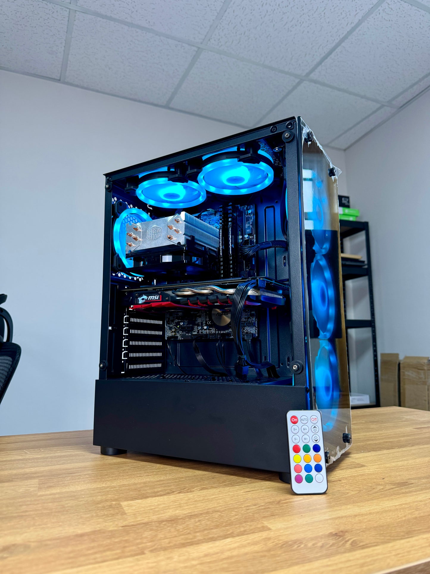 Intel i7 4790 + RX 580 8GB