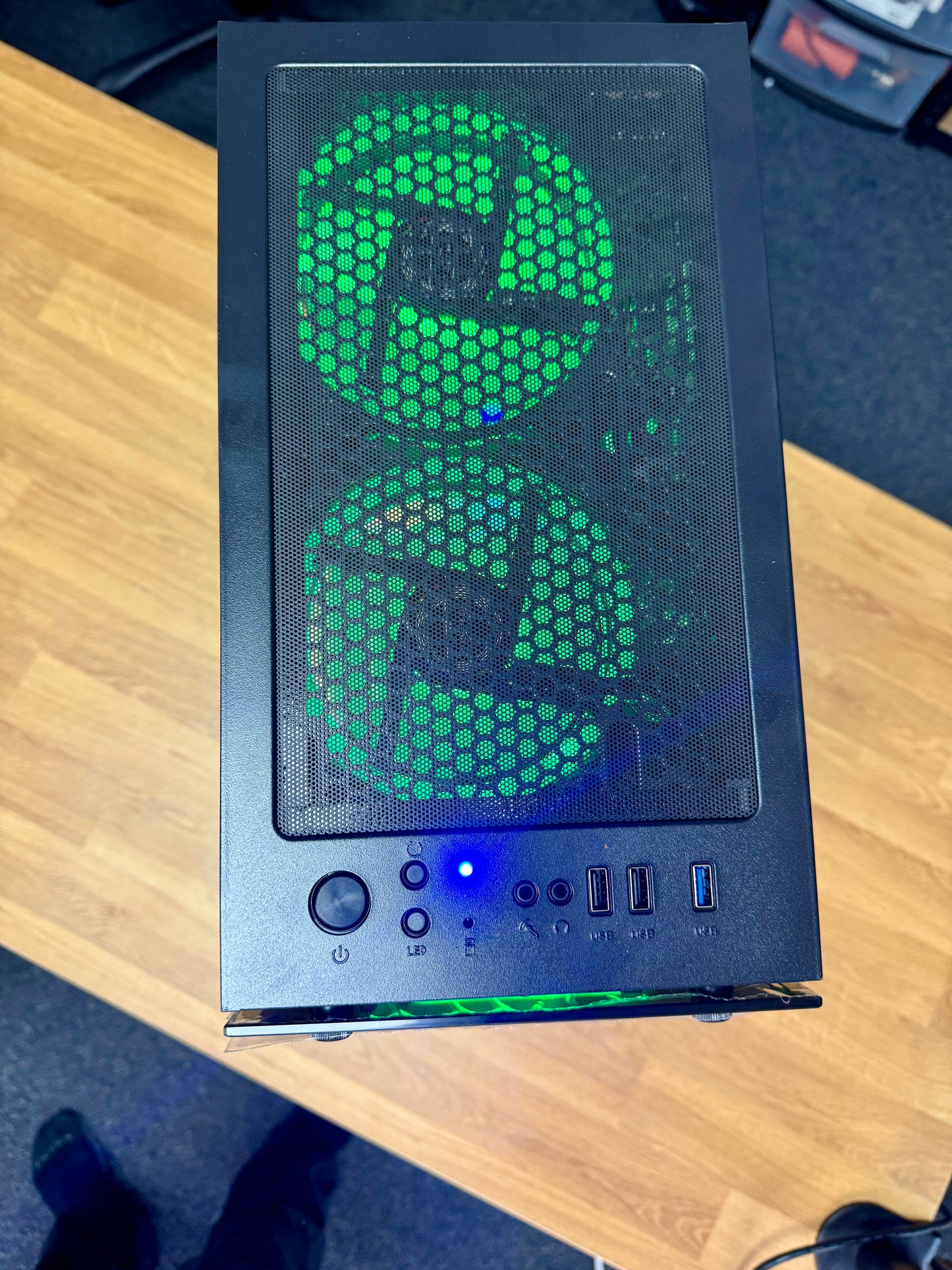 Fortnite Gaming PC | Play Fortnite, Battlefield 6, GTA V, Marvel Rivals, and more!