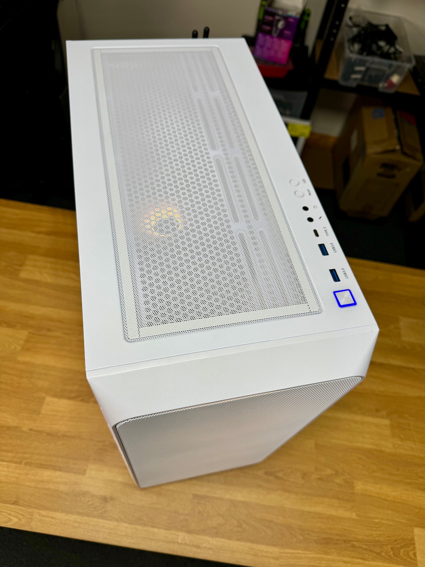 White Gaming PC | RTX 3060Ti Ryzen 7 | Play Fortnite, Battlefield 6, GTA V, Stream, Edit, and more!